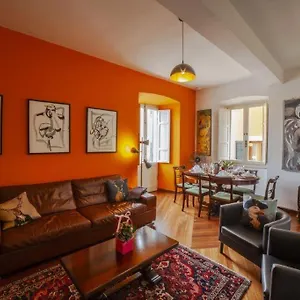 Appartamento Casa Robina, Barga