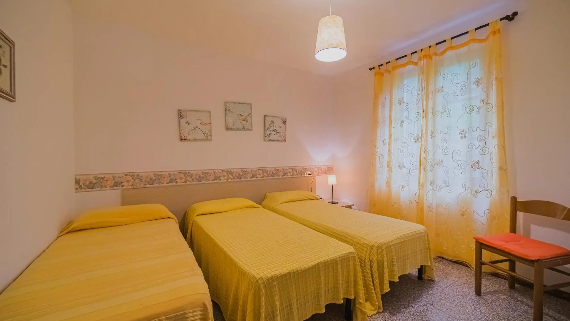 Appartamenti Casa Sant'Andrea - Goelba 0*, SantʼAndrea Italia